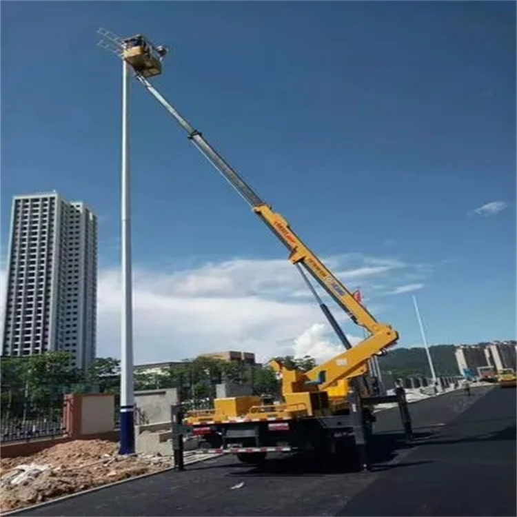 石家庄井陉矿维修路灯的曲臂升降车出租